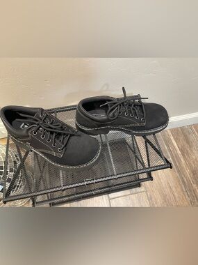 Women’s Black Skechers Parties Matte Oxford Chunky Shoes Size 8 Y2K